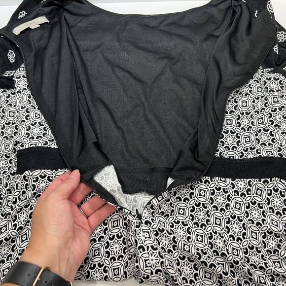 Ann Taylor Loft Black & White Geometric / Floral Print Dress Fit & Flare Size 10 - Picture 5 of 9